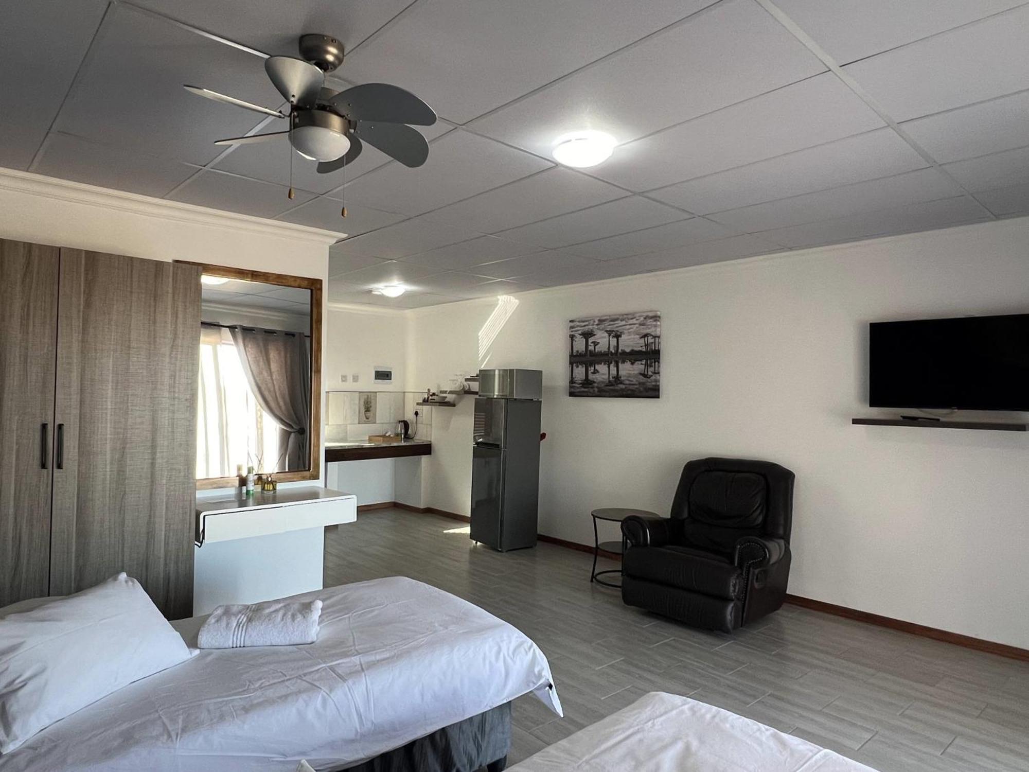 Plot 19 Villa Ghanzi ภายนอก รูปภาพ