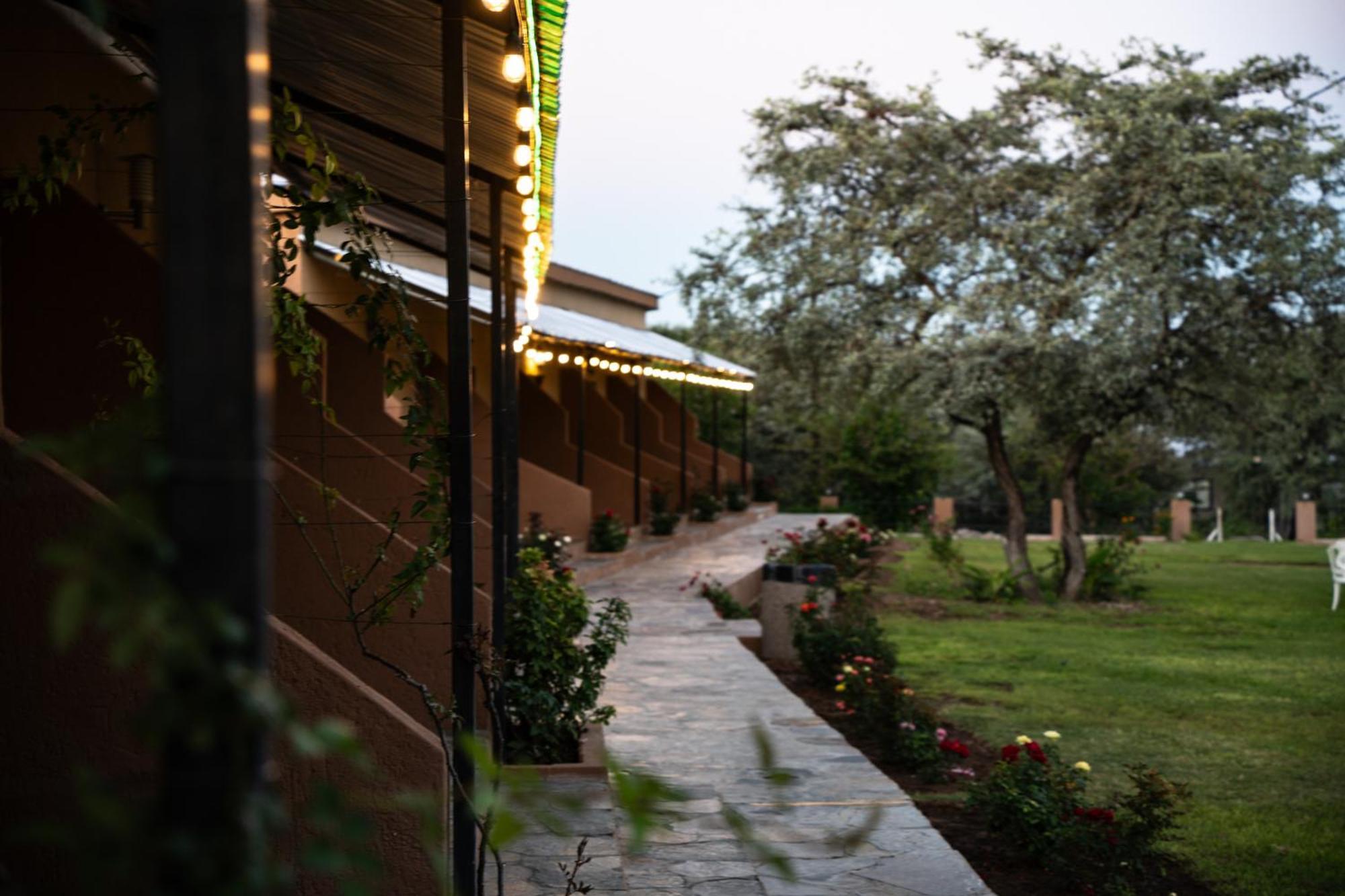 Plot 19 Villa Ghanzi ภายนอก รูปภาพ